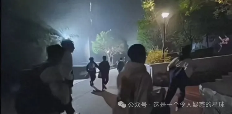 mkjfj0bw.png mkjfj0bw.png